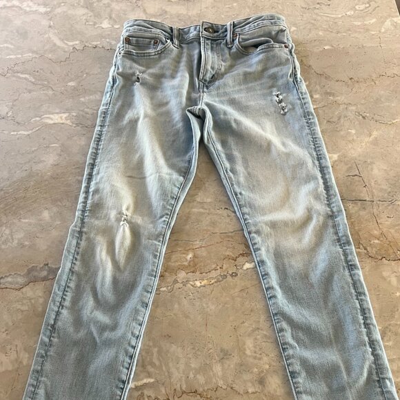 AE AirFlex+ Temp Tech Athletic Skinny cut with light distressing - Picture 2 of 7